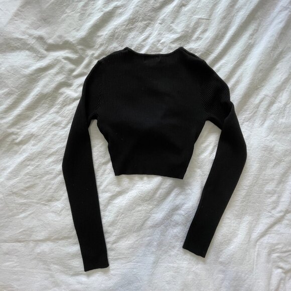 Meshki Black knit crop - Picture 3 of 3